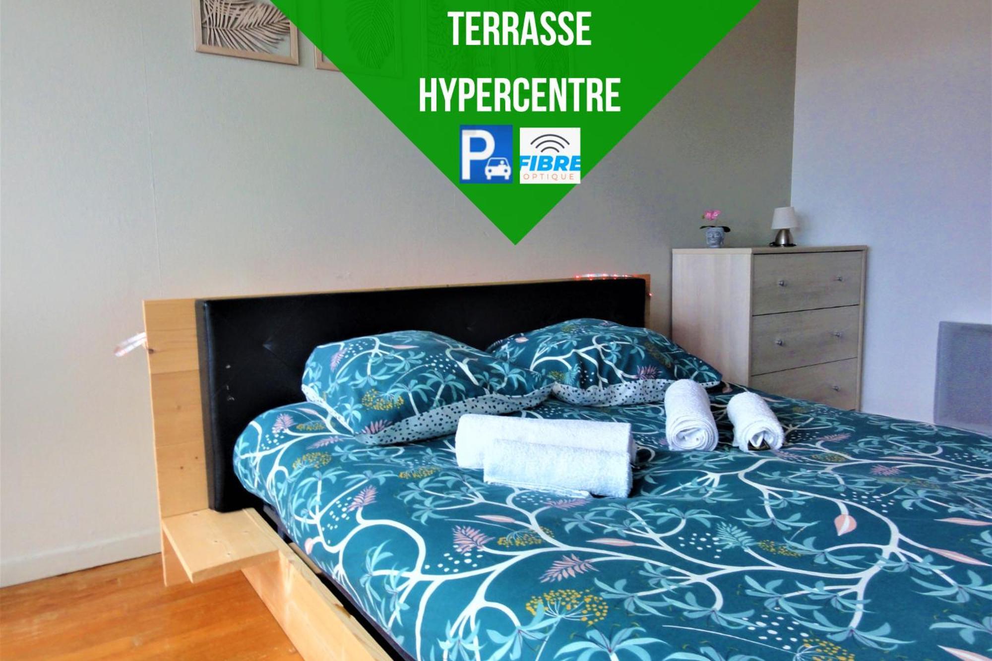 Appartement La Dolce Vita -T2 52m2- dernier étage- terrasse-parking-WIFI FIBRE à Tarbes Extérieur photo